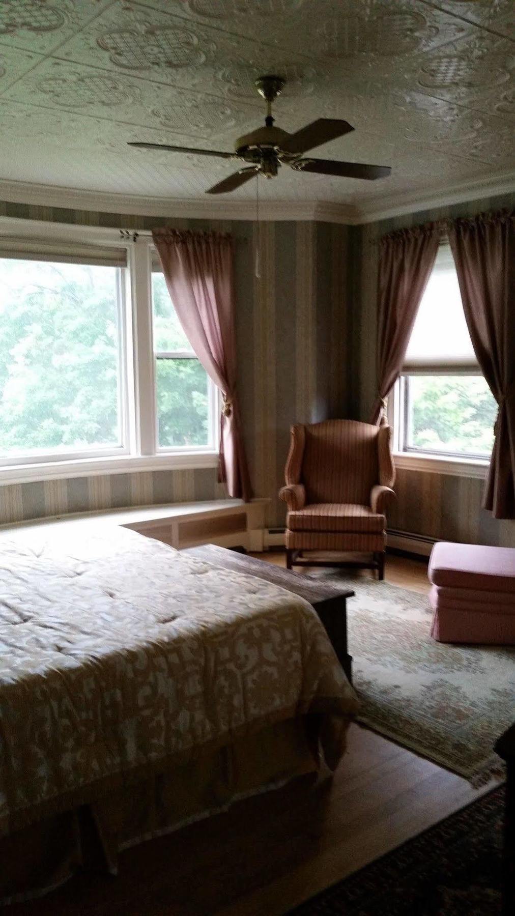 The Inn On Winter'S Hill Kingfield 外观 照片